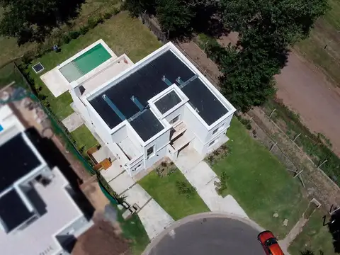 Casa en Venta en Pilar del Este - San Ramon, USD 240.000