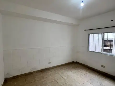 Departamento en Alquiler en Villa Ballester, $ 700.000