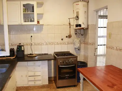 Casa 3 ambientes con 1 baño