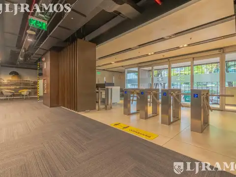 Oficina en Alquiler con 12 cocheras