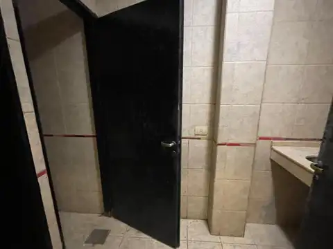 Local en Venta en San Nicolás, USD 300.000