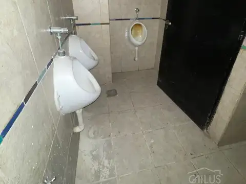 Local en Venta 60 años