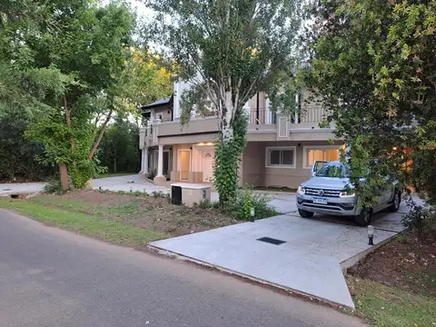 Casa en Venta de 5 dormitorios