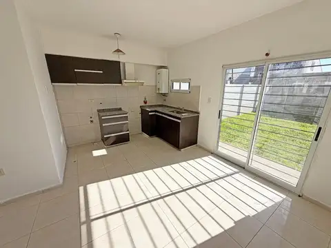 Casa en Alquiler en Ricardone, $ 650.000