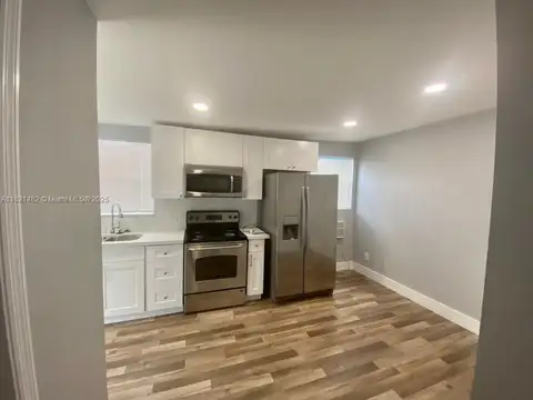 Departamento en venta - 3 Dormitorios 2 Baños - Florida