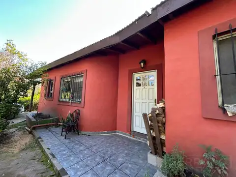 CSN. Venta de casa estilo quinta, con pileta, 5 dormitorios, lote de 1666 m2 en Benavidez
