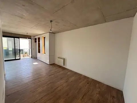 Simbrón 3200, Piso 5