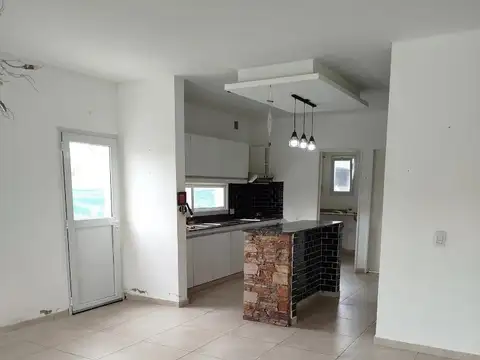 Casa en Alquiler de 3 dormitorios