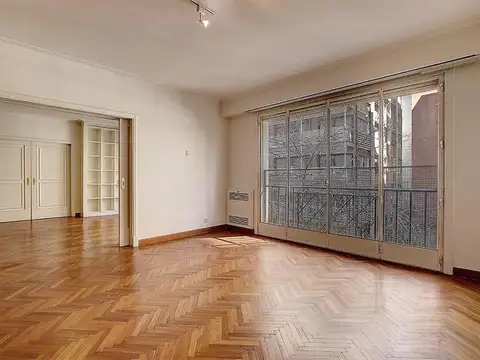 Departamento 4 ambientes Semipiso Luminoso Reciclado con dependencia y cochera en Palermo