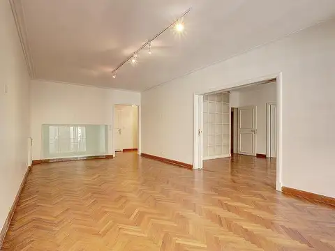 Departamento en Alquiler de 5 ambientes