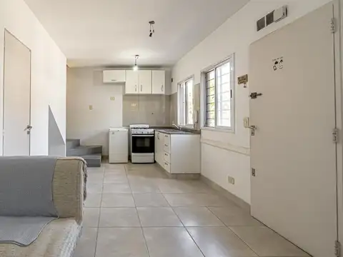 Depto Tipo Casa en Venta de 3 ambientes
