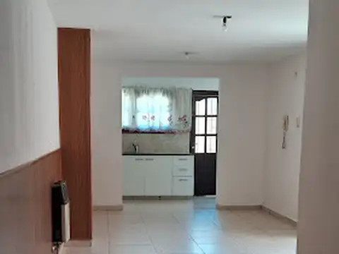Departamento en venta en Echesortu, edificio sobre bulevar Avellaneda, excelente zona.