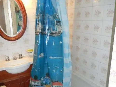 Depto Tipo Casa en Venta 60 años