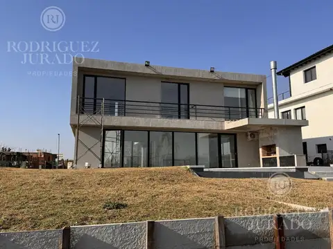 Puertos - Escobar 100