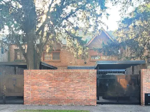 CASA EN VENTA DON TORCUATO - 5 AMB + QUINCHO 4 AMB