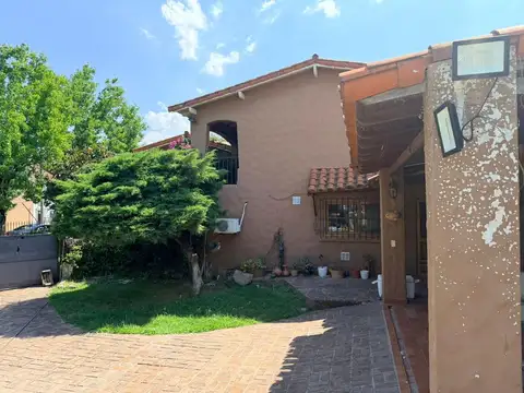 excelente propiedad en Tigre zona residencial R4 Pb +3