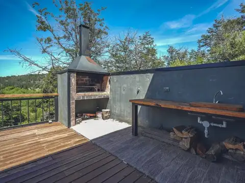 VENTA - CONDOMINIO DE DOS CASAS INDEPENDIENTES - JARDIN - VISTA ABIERTA