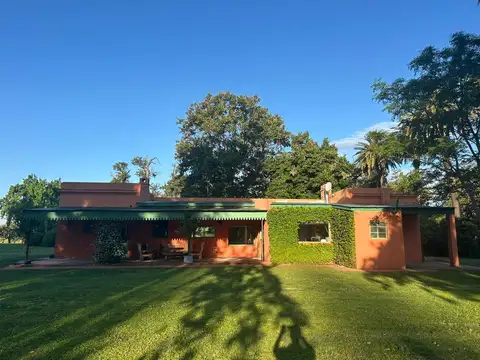 CASA EN ALQUILER SIN EXPENSAS 6 Ambientes 1 HECTAREA Luján