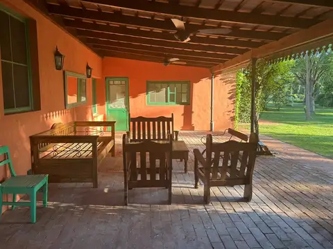 CASA EN ALQUILER SIN EXPENSAS 6 Ambientes 1 HECTAREA Luján