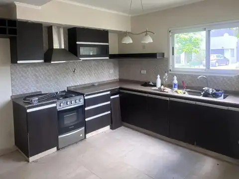 Casa en Venta en La cañada de Pilar, USD 160.000