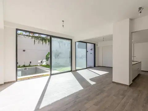 Depto Tipo Casa en Venta de 3 dormitorios