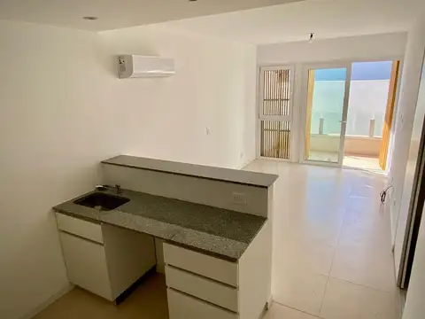 Cervantes 500, Piso 1