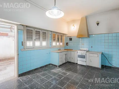 Depto Tipo Casa en Venta 50 años