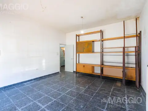Depto Tipo Casa en Venta en Ramos Mejia Sur, USD 148.000