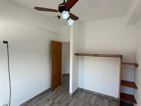 Garibaldi 2300, Piso 1