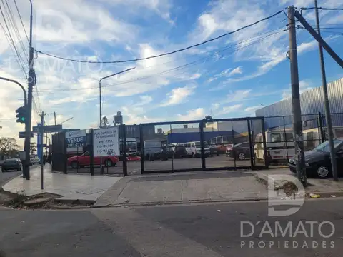 Av. Vergara esquina Einstein