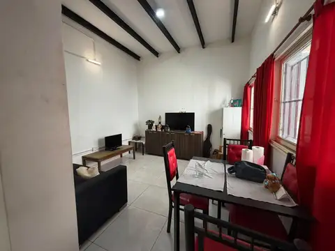 Depto Tipo Casa 3 ambientes con 1 baño