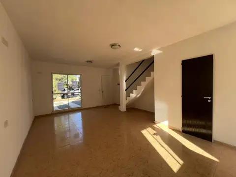 oportunidad! VENTA Duplex 3 Ambientes - BARRIO SAN RAFAEL, GRAND BOURG