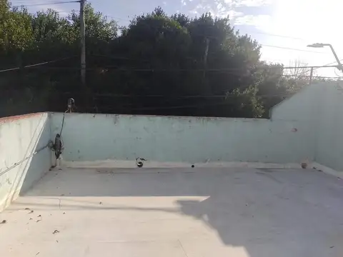 Depto Tipo Casa 3 ambientes con 2 baños