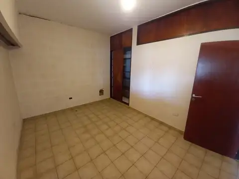 PH de 2 ambientes, en planta alta con patio propio