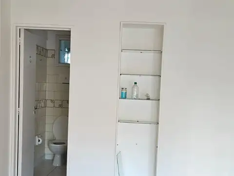 MONOAMBIENTE AL CONTRAFRENTE LUMINOSO EN COLEGIALES