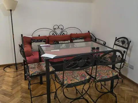 Departamento en Alquiler en La Lucila, $ 650.000