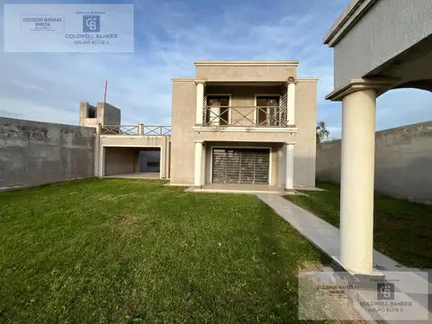 Casa 7 ambientes con 3 baños