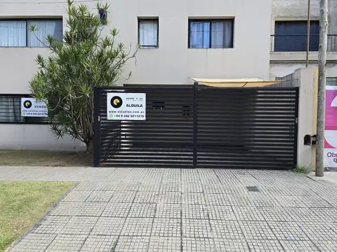 EDIFICIO TALCAHUANO ESQUINA CASTELLI COCHERA DESCUBIERTA DE 2,52 POR 5,20 MTS