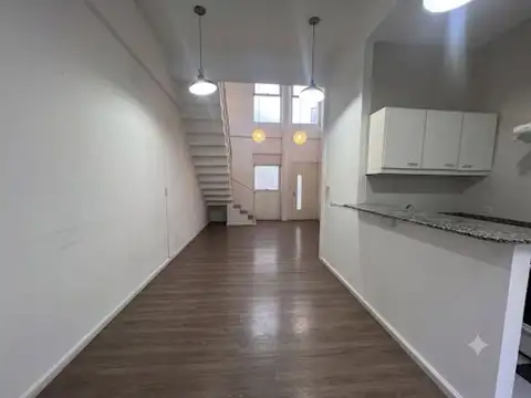 Depto Tipo Casa en Venta de 2 ambientes