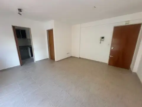 Departamento en Alquiler en Martin Coronado, $ 450.000