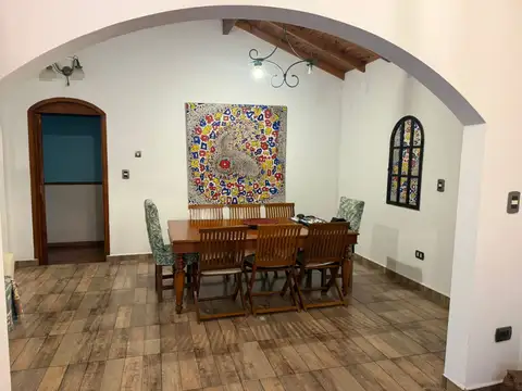 Casa en Alquiler de 4 dormitorios