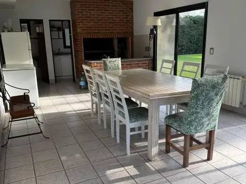 Casa en Alquiler en Bella Vista, USD 2.000