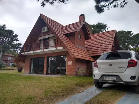Casa en Venta en Pinamar, USD 215.000