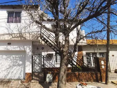 Casa 2 Dorm y Dto 1 Dormitorio | Cochera | Capitán Bermúdez | Barrio Villa Cassini