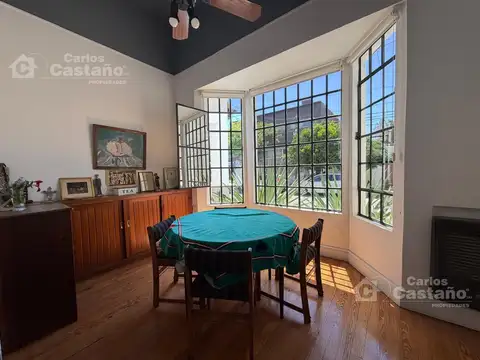 Casa 7 ambientes con 3 baños