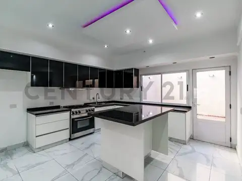 Depto Tipo Casa 3 ambientes con 1 baño