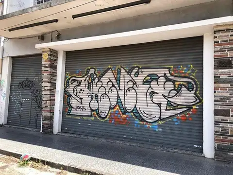 Estupendo Local sobre Av. San Martín 