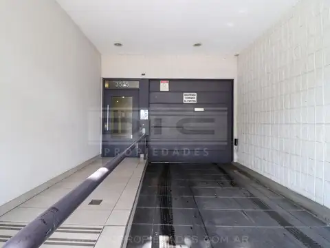 Av. Maipu 3500 - FIja Cubierta - Auto Grande Acceso x Rampa - Consulte Otras -