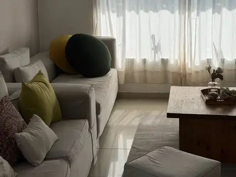 Avenida de los constituyentes al 2300