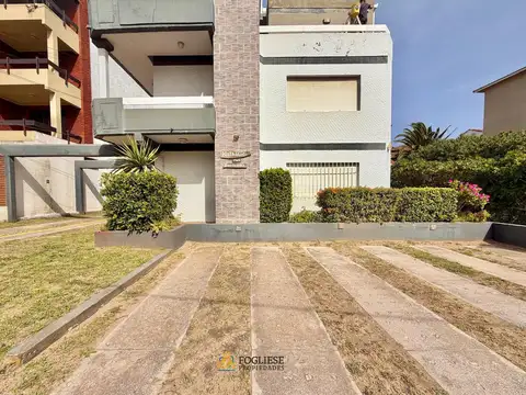 Venta-Departamento de un ambiente c/ cochera